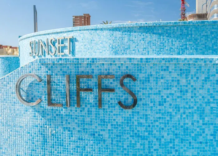 Sunset Cliffs Deluxe 8138 Poniente *