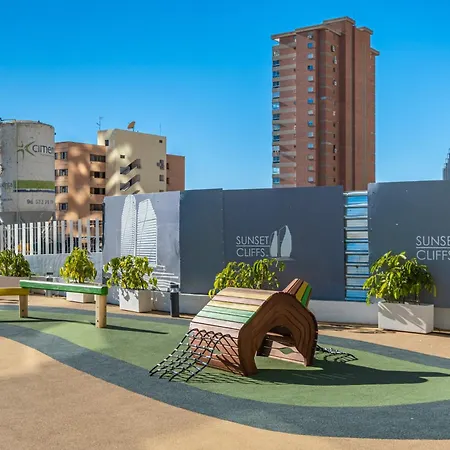 Sunset Cliffs Deluxe 8138 Poniente *