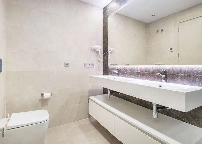 Sunset Cliffs Deluxe 8138 Poniente